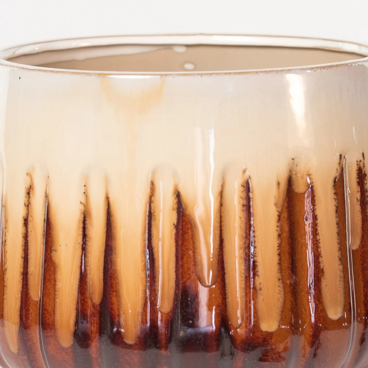 Indoor Pot Alice – Caramel 5 Indoor Pot Alice – Caramel - Image 3