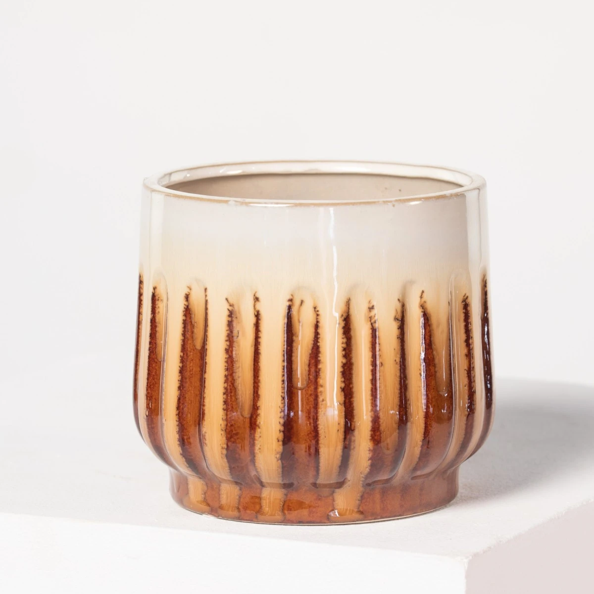 Indoor Pot Alice – Caramel 7 Indoor Pot Alice – Caramel - Image 5