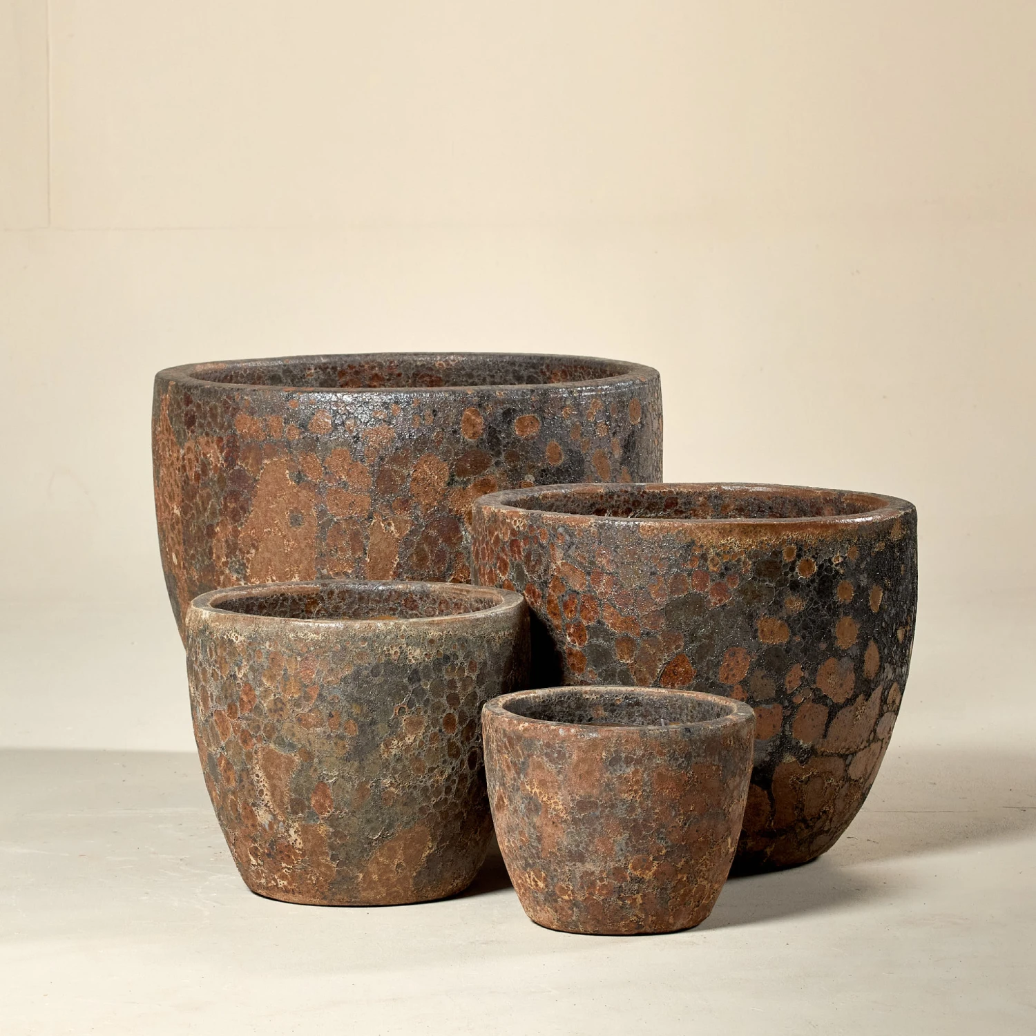 Egg Outdoor Pot – Aquarius Orange 3 Egg Outdoor Pot – Aquarius Orange